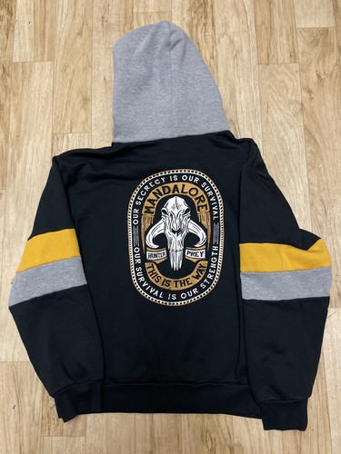 Heroes & Villains Star Wars Mandalore Mandalorian Skull Hoodie Mens Size Small