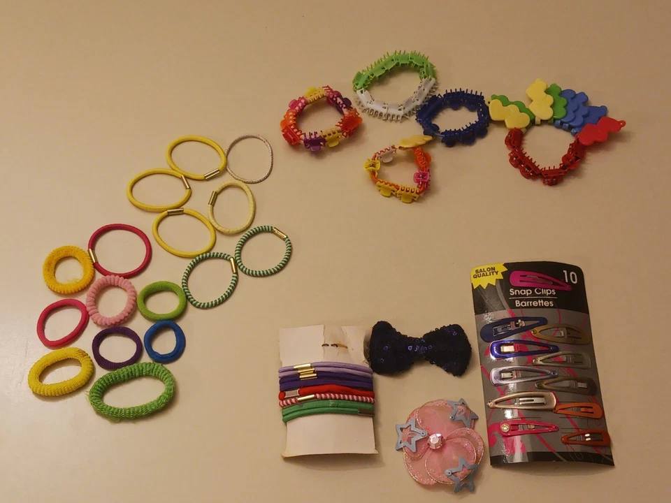 Lote de 90+ accesorios para el cabello elásticos y con textura cola de caballo para niñas Foto 2 de 4