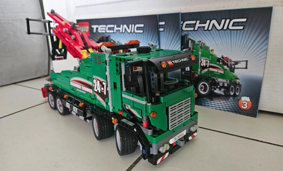 LEGO Technic 42008 Service Truck