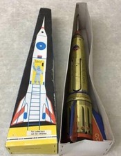 Tin Space Craft Holdraketa Lemezaru Gyar Unipack Rocket Vintage Toy Gold