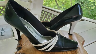 Life Stride Black White Trim Patent Pumps 3 inch heels Very good 7 1/2 ...