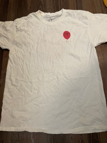 IT Pennywise Movie Promo Retro T-Shirt Sz Medium White Worn Horror - Picture 4 of 7