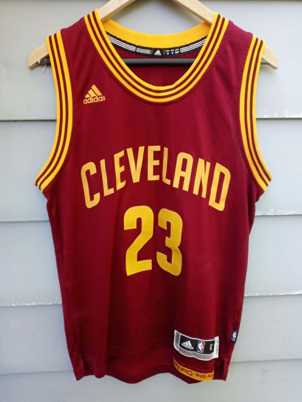 LeBRON JAMES Cleveland Cavaliers Jersey sz  S L +2 adidas Swingman 2016-17 EUC