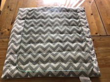 Heckscheibe links und Einlegegummi für Unimog 406 / 416 / 403 geschl. Kabine