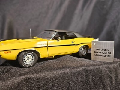 Franklin Mint 1970 Dodge Challenger R/T Yellow 1:24 Scale Inv. #5957