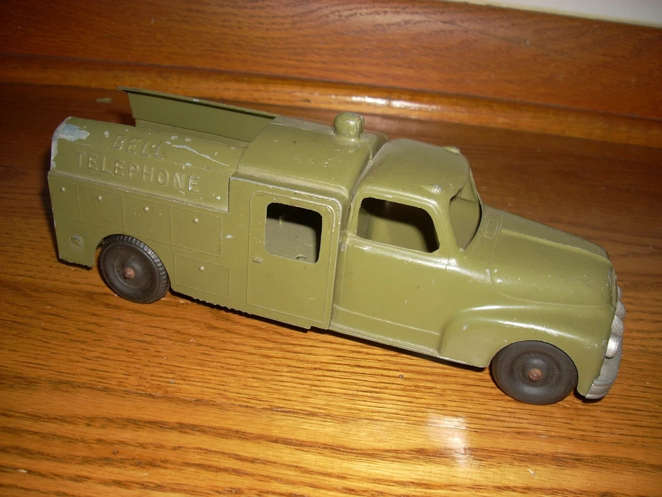 Camión telefónico Hubley Bell de metal vintage #469 plataforma de remolque. Foto 4 de 4