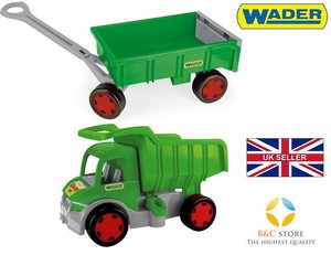 wader giant dump truck