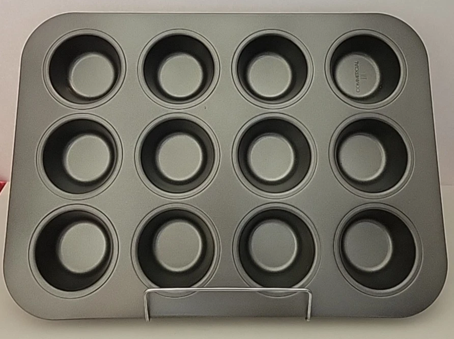 Chicago Metallic Commercial II 12 Cup Muffin Pan Non-Stick Heavy Steel Unused
Opens in a new window 