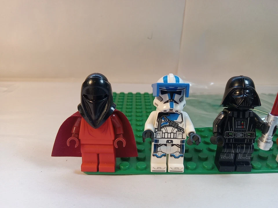Lote de 7 minifiguras LEGO Star Wars Darth Vader Quarren Scout Trooper Royal Guard ++ - Imagem 2 de 4