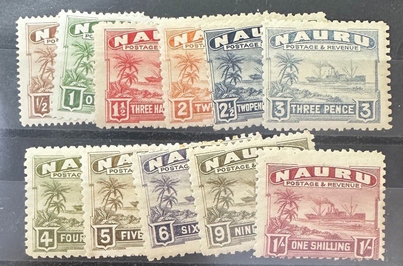NAURU   17 - 27a    Beautiful   Mint  Very   Light  Hinged   Short   Set