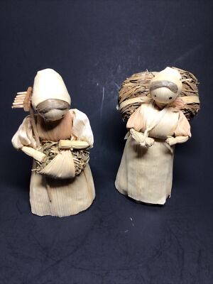 Folk Art Handmade Vintage Corn Husk Dolls Lot of 2 Woman