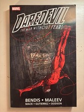Daredevil Ultimate Collection Vol 1 TPB **SIGNED by BRIAN BENDIS & DAVID MACK**