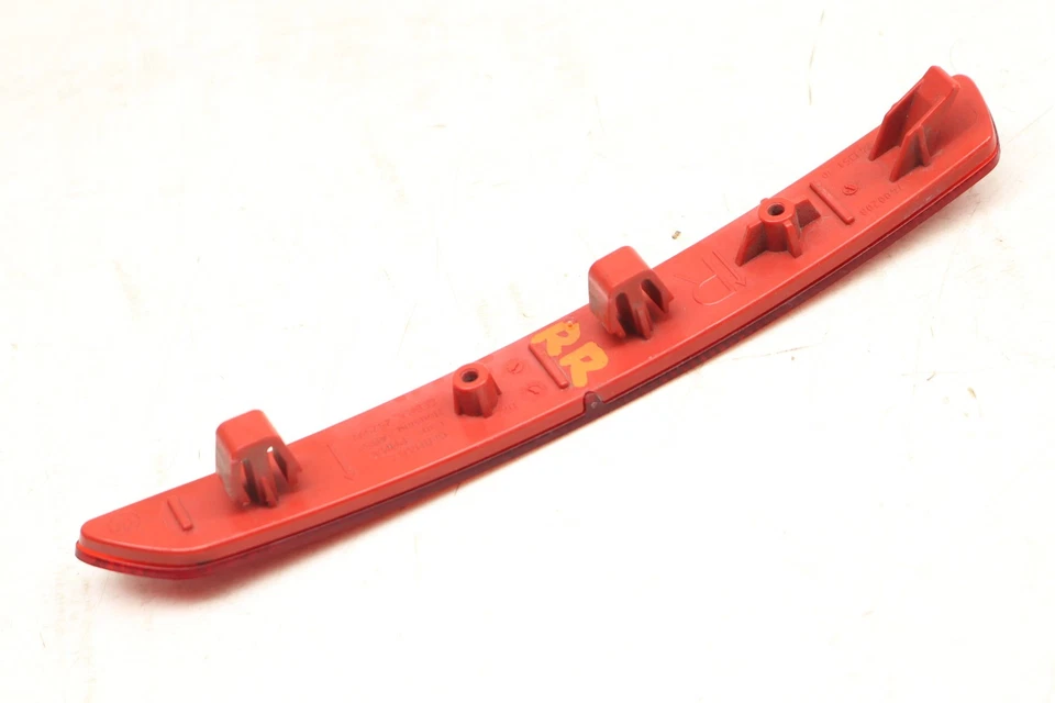 BMW 330I XDRIVE 2017-2018 - Reflector de parachoques trasero derecho 7400208 Foto 2 de 4