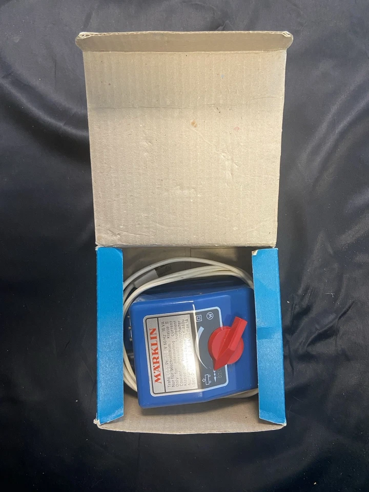 Transformador de corriente alterna Marklin 6507 115V vintage en caja original Foto 4 de 4