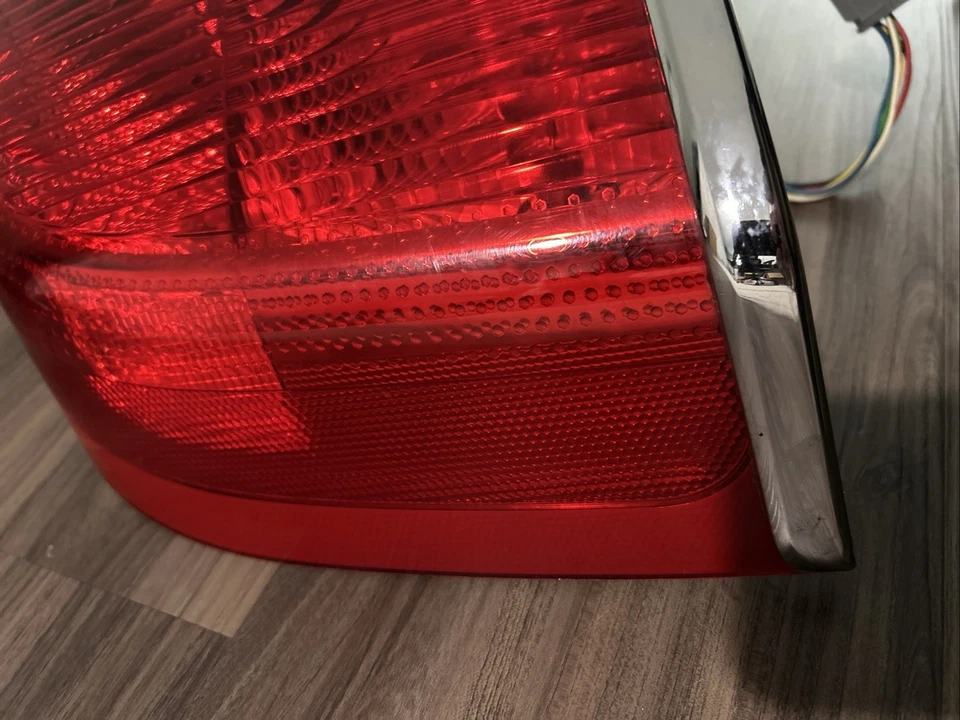 Conjunto de luces traseras Volvo XC90 2007-2013 lado del conductor izquierdo mano izquierda OEM Foto 4 de 4