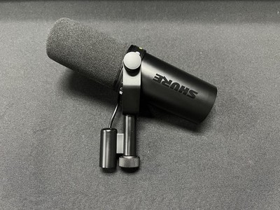 Shure SM7DB Active Dynamic Cardioid Vocal Microphone with Built-in Preamp