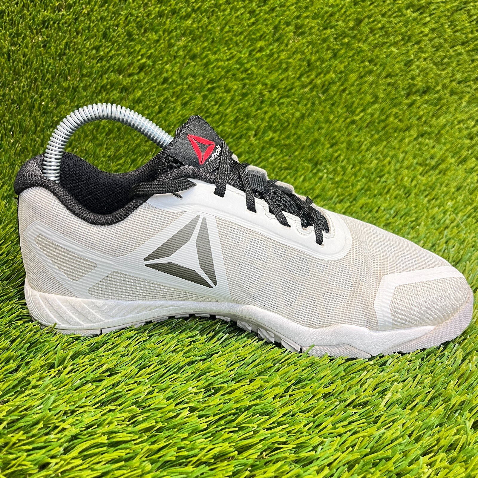 Reebok ROS Workout TR 2.0 Womens Size 7.5 Gray White Walking Shoes Sneakers thumbnail 4