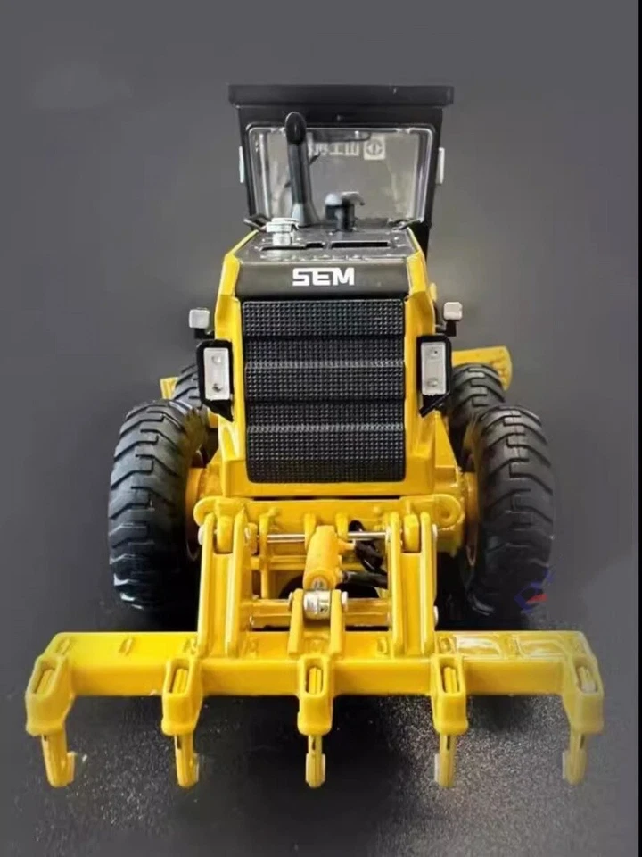 1:35 32CM SHANGGONG SEM920F Motor Grader Construct Vehicle Machine Diecast Model - Image 3 of 4
