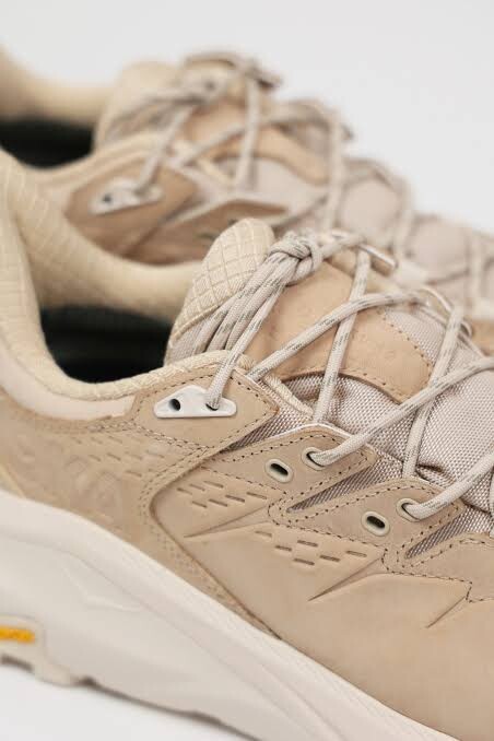 Hoka One One Kaha 2 Low GTX Gore-Tex Shifting Sand Eggnog  display picture 2