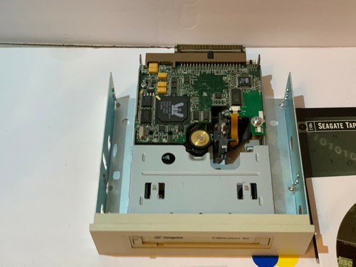 Seagate Hornet STT3401A 5.25" INT Travan TR7 Data Tape Drive TD3100-023 - Picture 3 of 5