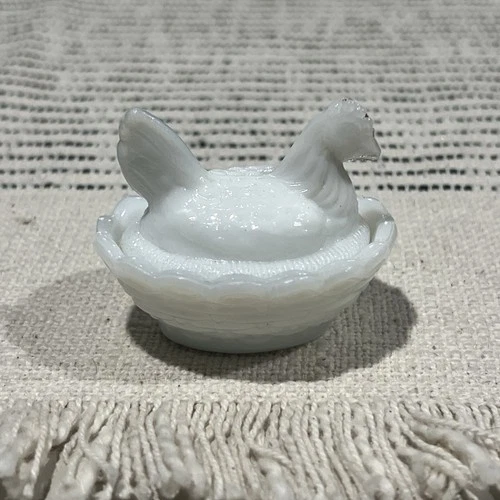 Vintage Westmoreland Hen On Nest Miniature 2" Milk Glass Salt Cellar