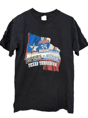 San Antonio Spurs VS Dallas Mavericks Texas Throwdown VTG NBA Playoffs T-Shirt