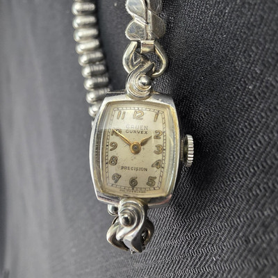 Vintage Gruen Curvex Precision Women's 10k W Gold Filled Wind-Up Wristwatch Runs