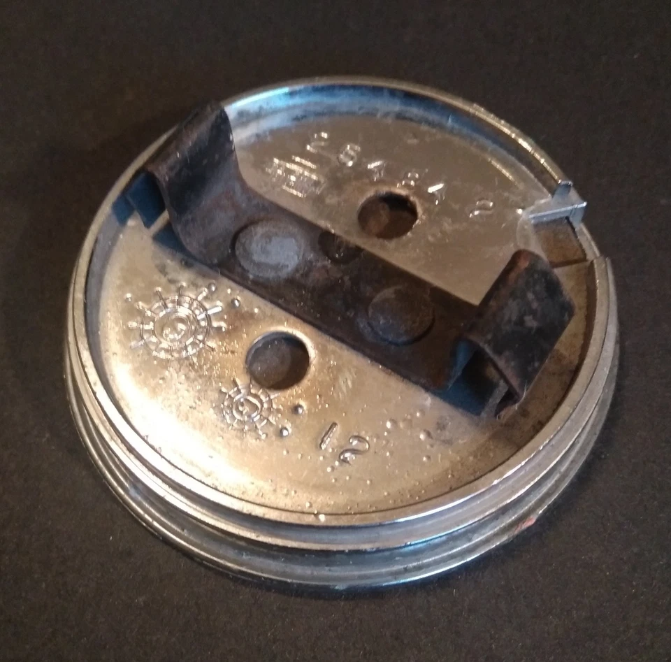 Tapa central de rueda Chevrolet Monte Carlo años 70 vintage Foto 2 de 3