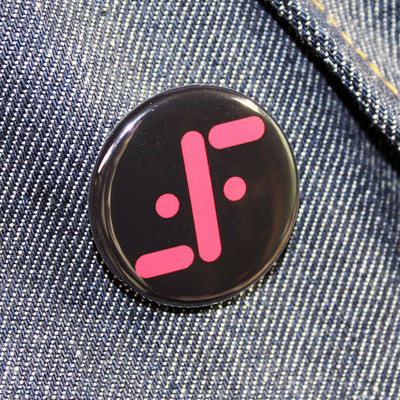 V The Mini Series | Visitors Emblem | Pinback Button sci-fi cult classic 