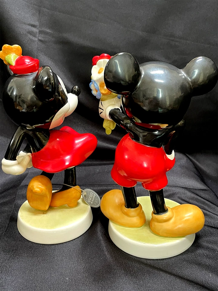 Conjunto de estatuillas de Mickey y Minnie Mouse Hummel Goebel Disney edición limitada Foto 3 de 4