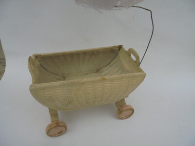 34228 Puppenwagen Puppenstube DDR Kinderwagen Pappe 13cm dolls Pram child
