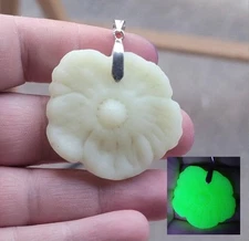 Fenton Poppy Uranium Glass Necklace Sterling