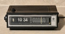 GE Flip Clock Radio 7-4410A AM/FM Alarm 1973 Singapore Radio Works READ