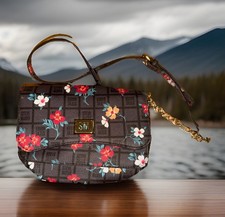 Steve Madden Btory Black and Floral Logo Bag Crossbody with Gold Chain EUC