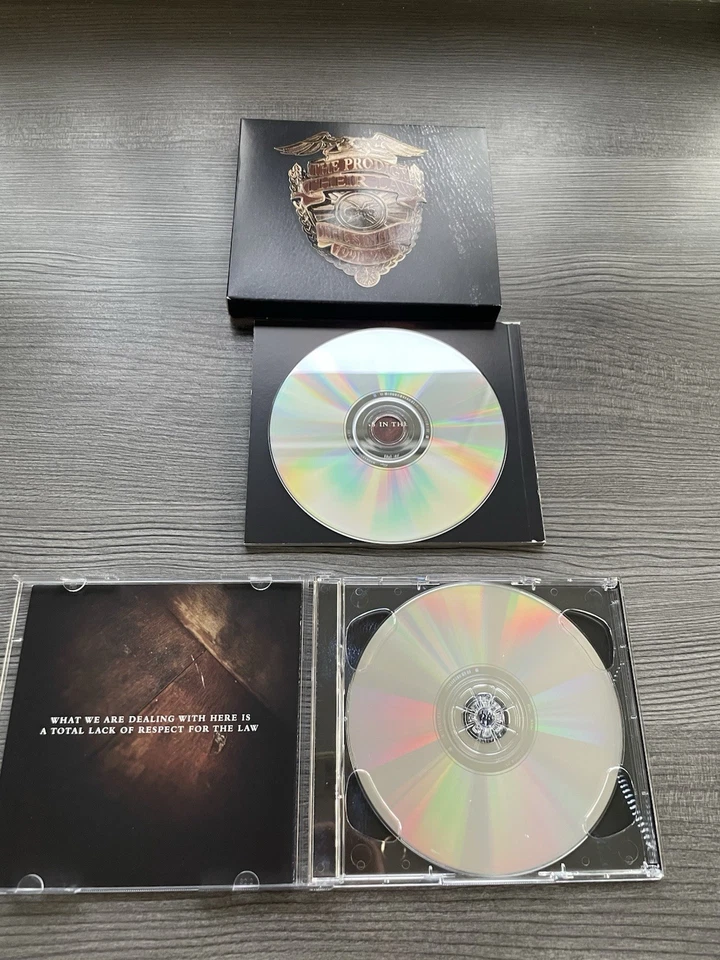 Cd The Prodigy THEIR LAW THE SINGLES 1990 - 2005 - Bild 3 von 4