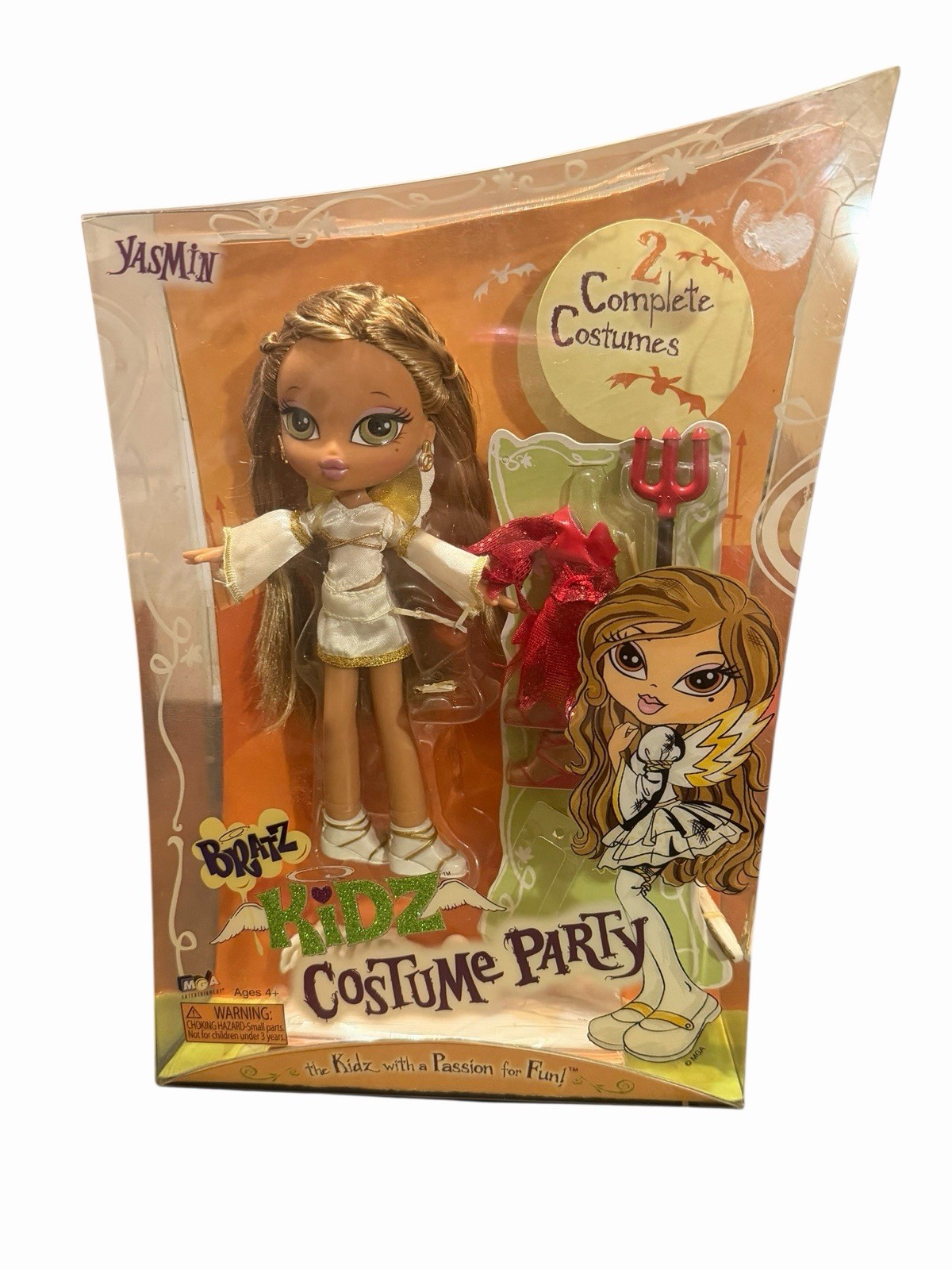 Bratz Kidz Yasmin Costume Party Doll w/2 Complete Outfits De