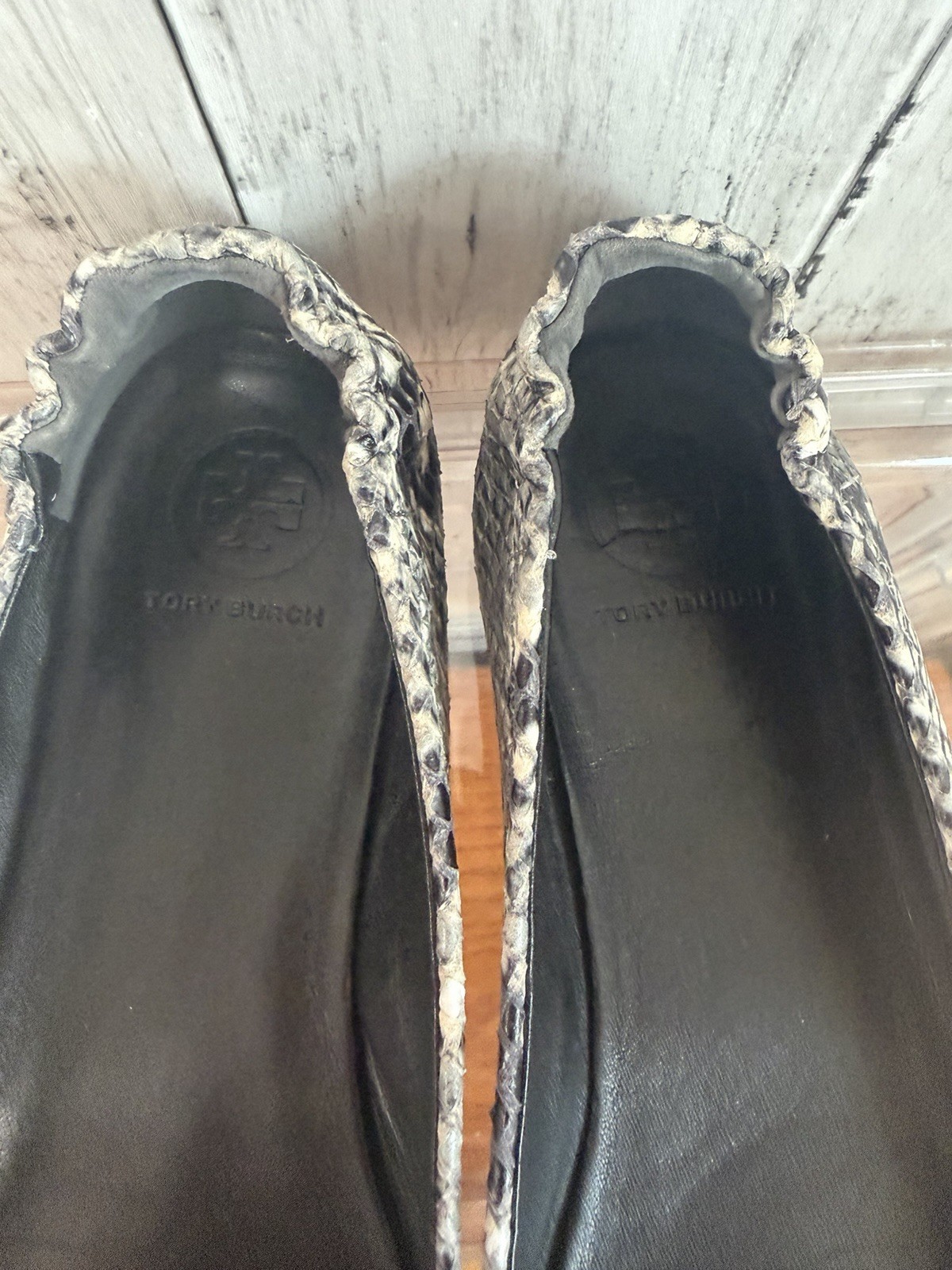 Tory Burch Tri Color Python Embossed Leather Minn… - image 4