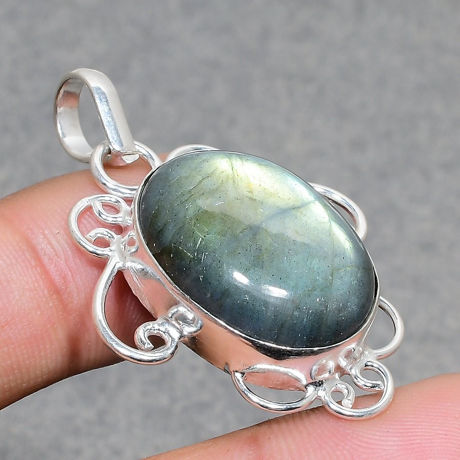 Blue Fire Labradorite Oval Shape Gemstone Fashion Jewelry Pendant 2.10