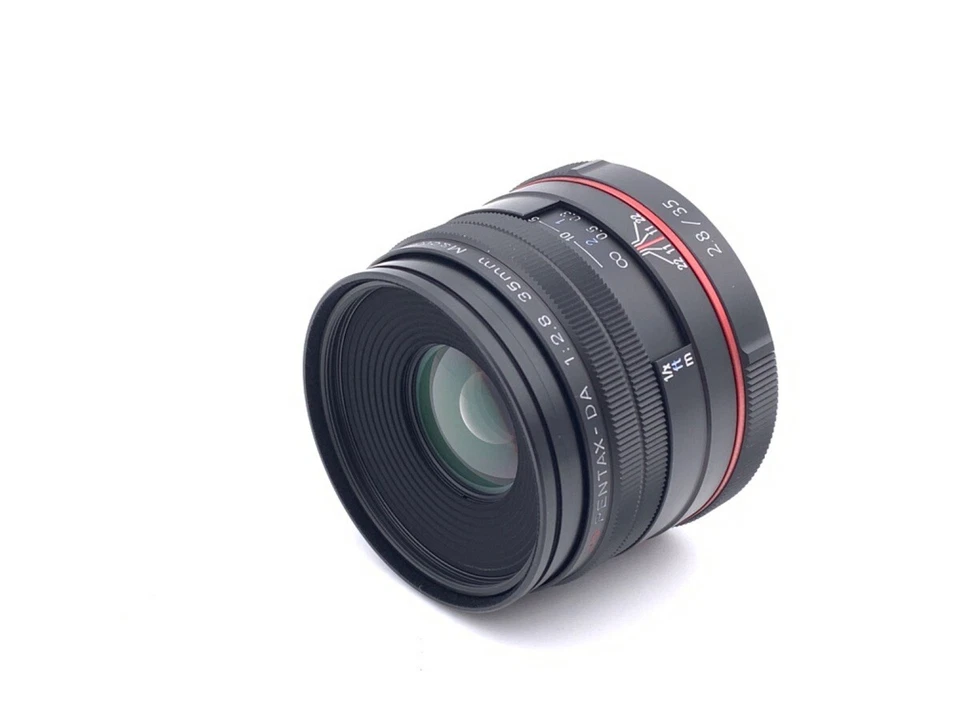 Near Mint SMC HD PENTAX DA 35mm F/2.8 Macro Limited Prime Lens Black #P0003 - Image 2 of 2