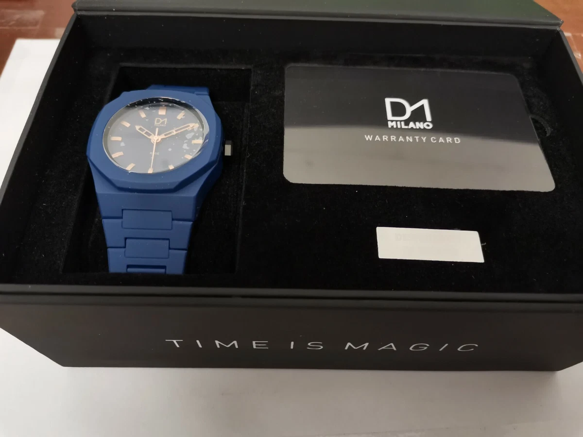 D1 Milano Blue polycarbonate 40.5mm watch with link remover