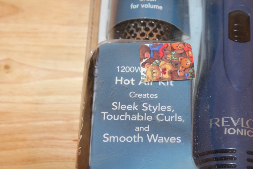 Kit Aire Caliente Revlon IONIC 1200W Estilo Mejorador Brillo Seca Foto 2 de 4