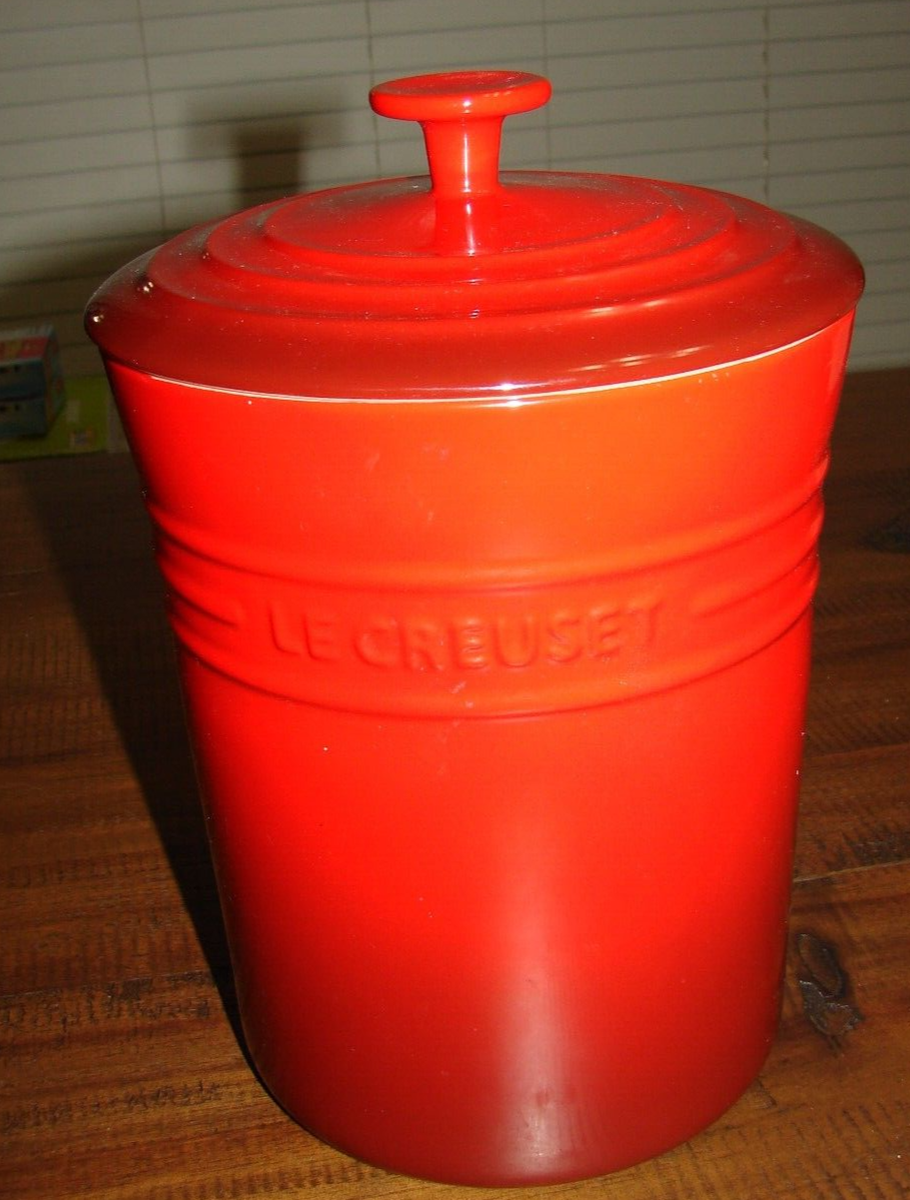 LE CREUSET おひつ レッドスプーン無し Le Creuset large container canister w/lid (rare apple red ) 11
