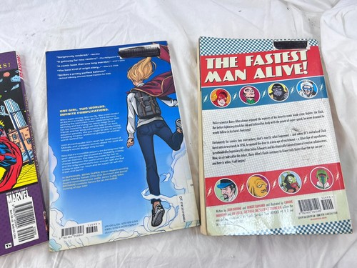 4 Marvel, DC Comics Books ~Omega The Unknown Weapon Lost Supergirl Flash preown - Picture 8 of 9