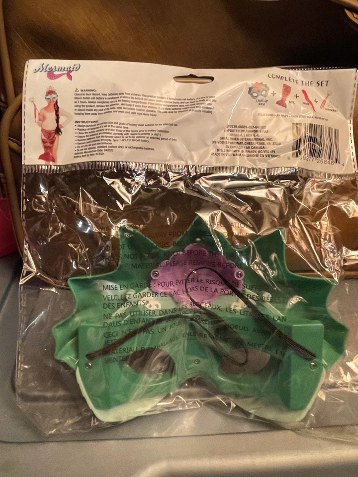 Mermaid Green Light Up Mask Halloween Costume Or Play Dress Up Girls Plastic 7” - Image 4 of 4