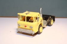 1958 Ford C-800 COE Tractor-Trailer Cab HO Scale Revell Heljan Made in Denmark