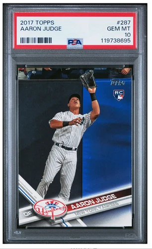 2017 TOPPS AARON JUDGE CATCHING RC #287 PSA 10 GEM MINT
