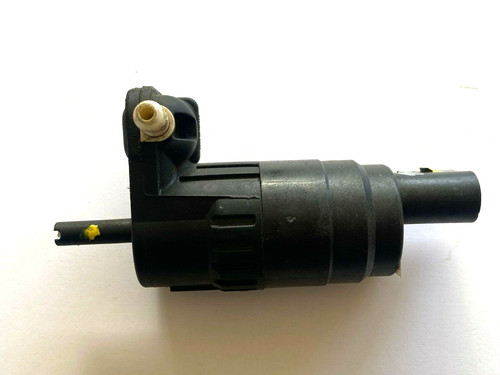 VW Audi Pumpe für Scheinwerfer Waschanlage Wasch Pump Wasserpumpe 1k6955651