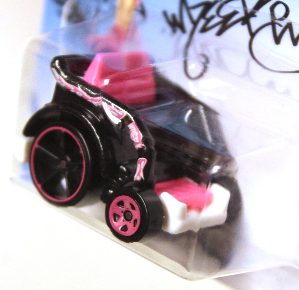 Hot Wheels HW Ride-Ons WHEELIE CHAIR AARON WHEELZ Pink | eBay