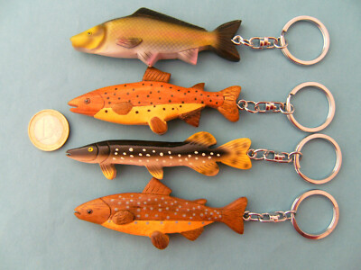 Holz-Schlüsselanhänger Fisch Motiv – Ca. 60x60 Mm, Aus Holz Und Metall, Für Angler & Sammler