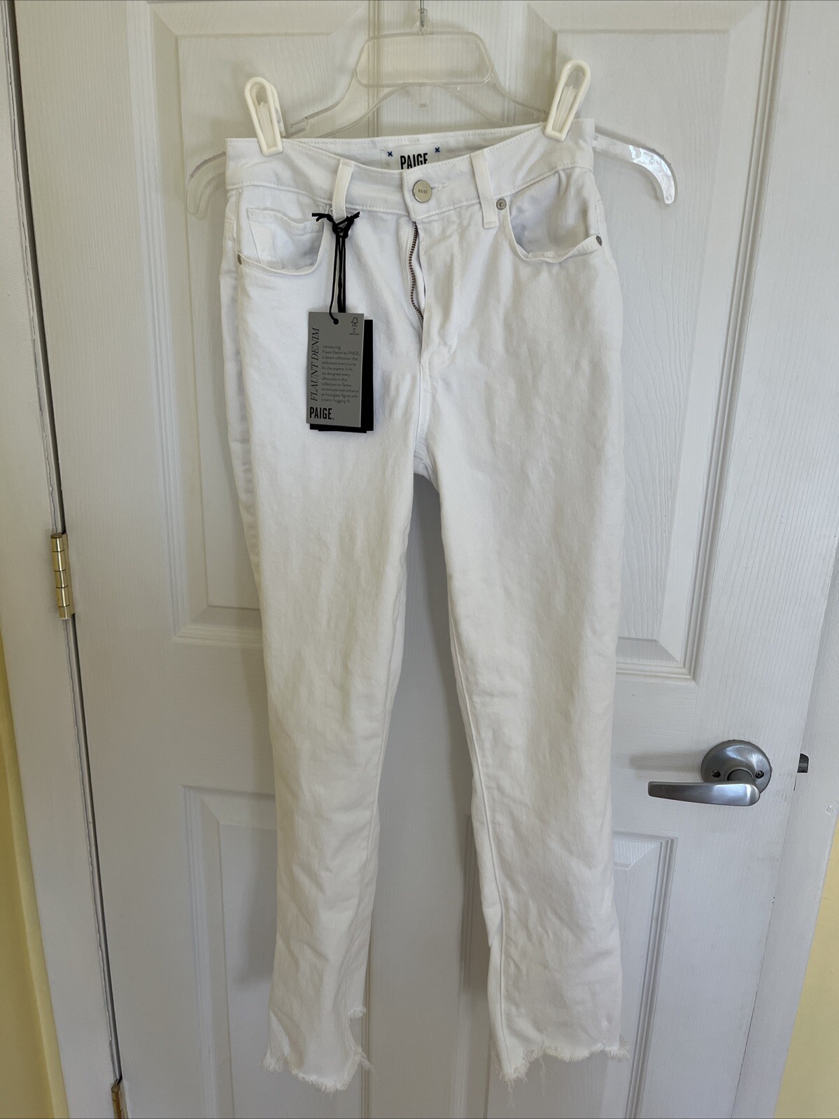 SALE ! Paige White Denim Skinny Jeans Cropped Raw Hem Size 25 NWT